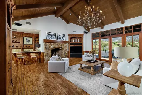 Living - 14155 Biscayne Pl, Poway, CA 92064 photo 3 of 5