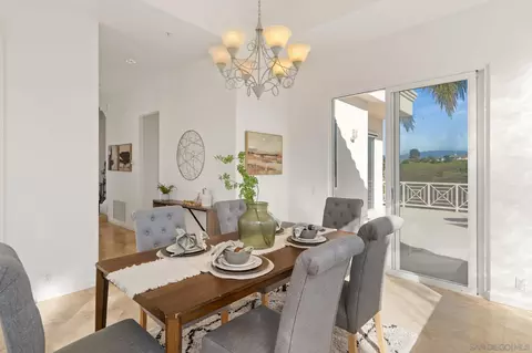Dining - 4462 Fallsbrae Rd, Fallbrook, CA 92028 photo 4 of 5