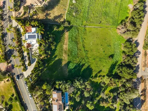 View/Area - 4462 Fallsbrae Rd, Fallbrook, CA 92028 photo 6 of 10