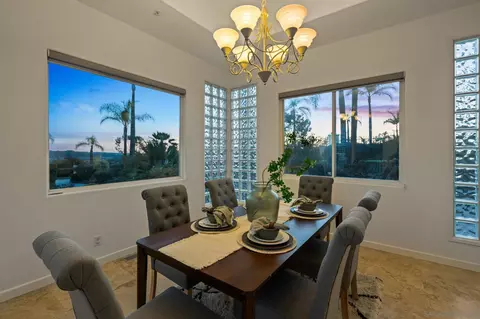 Dining - 4462 Fallsbrae Rd, Fallbrook, CA 92028 photo 5 of 5