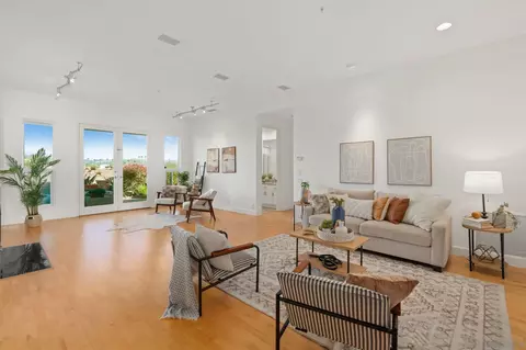 Living - 4462 Fallsbrae Rd, Fallbrook, CA 92028 photo 3 of 5