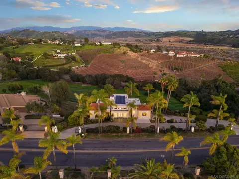View/Area - 4462 Fallsbrae Rd, Fallbrook, CA 92028 photo 3 of 10
