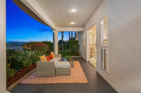 Exterior - 4462 Fallsbrae Rd, Fallbrook, CA 92028 photo 10 of 14