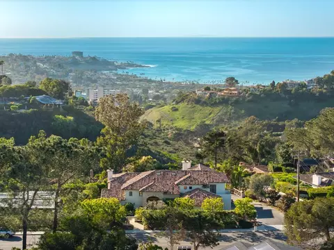 8080 La Jolla Scenic Dr, La Jolla, CA 92037