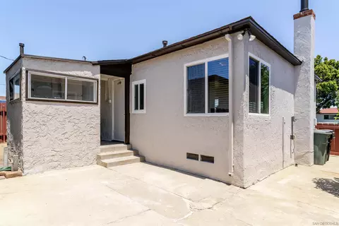Exterior - 260 E St, Chula Vista, CA 91910 photo 1 of 6