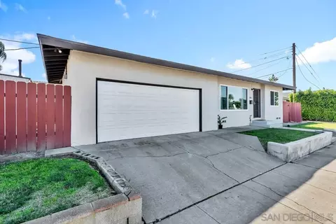Exterior - 260 E St, Chula Vista, CA 91910 photo 4 of 6