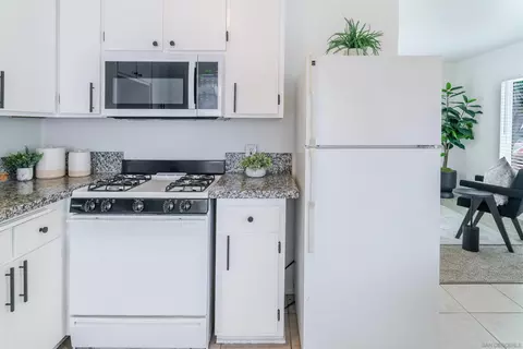 Kitchen - 260 E St, Chula Vista, CA 91910 photo 3 of 6