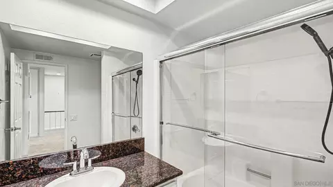Bath - 814 Malibu Point Way, Oceanside, CA 92058 photo 2 of 3