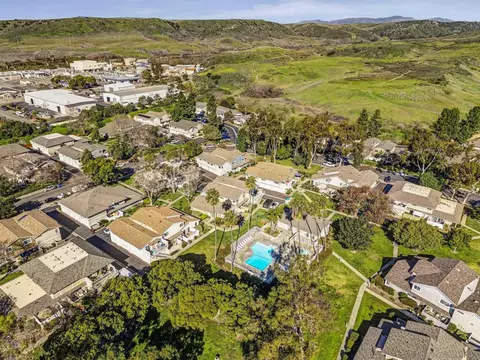 View/Area - 814 Malibu Point Way, Oceanside, CA 92058 photo 4 of 4