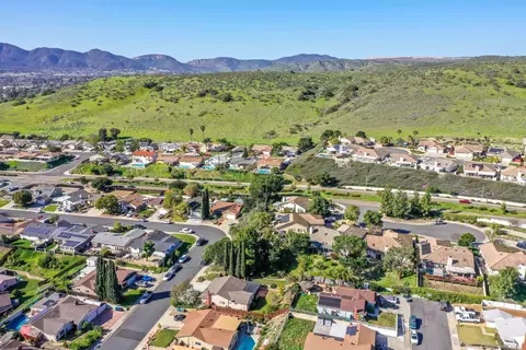 View/Area - 9916 Cardoza Dr, Santee, CA 92071 photo 4 of 7