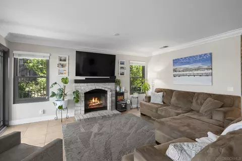 Living - 13972 Poway Valley Rd, Poway, CA 92064 photo 2 of 2