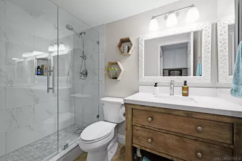 Bath - 13972 Poway Valley Rd, Poway, CA 92064 photo 1 of 4
