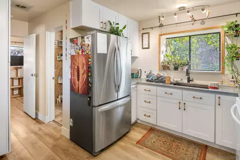 Kitchen - 2820 Highlands Blvd, Spring Valley, CA 91977 photo 3 of 4