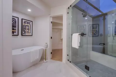 Bath - 1429 Trabert Ranch Rd, Encinitas, CA 92024 photo 6 of 10