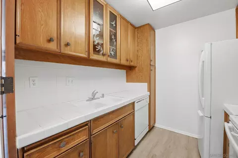 Kitchen - 6455 La Jolla Blvd #155, La Jolla, CA 92037 photo 2 of 2