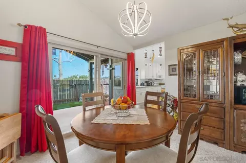 Dining - 724 Nob Cir, Vista, CA 92084 photo 2 of 3