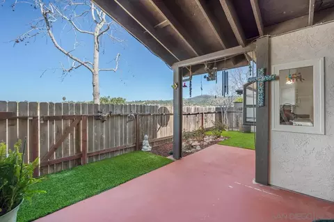 Exterior - 724 Nob Cir, Vista, CA 92084 photo 2 of 10