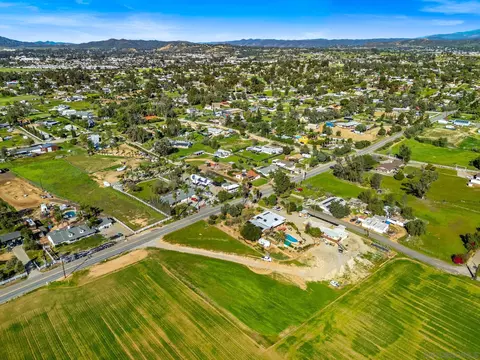 View/Area - 1550 Keyes Rd, Ramona, CA 92065 photo 3 of 6