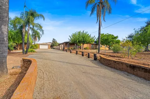 Exterior - 1550 Keyes Rd, Ramona, CA 92065 photo 16 of 17