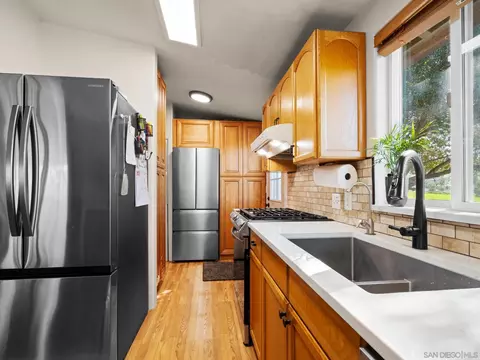 Kitchen - 1550 Keyes Rd, Ramona, CA 92065 photo 3 of 5
