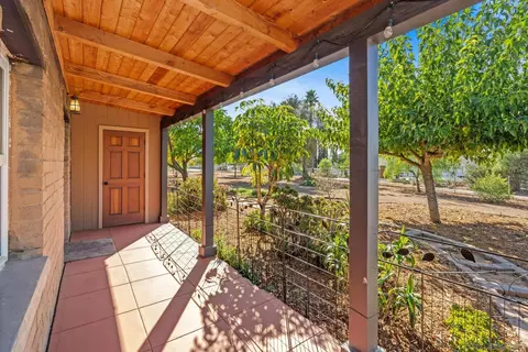 Exterior - 1550 Keyes Rd, Ramona, CA 92065 photo 3 of 17