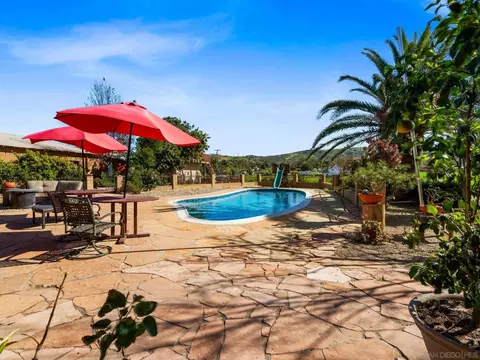 Exterior - 1550 Keyes Rd, Ramona, CA 92065 photo 6 of 17