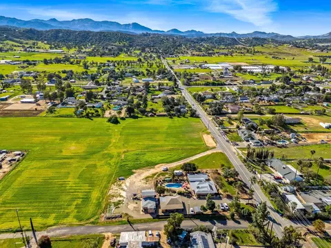 View/Area - 1550 Keyes Rd, Ramona, CA 92065 photo 5 of 6