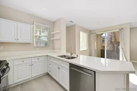 Kitchen - 5074 Cascade Way #102, Oceanside, CA 92057 photo 3 of 4