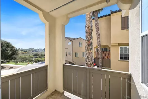 Exterior - 5074 Cascade Way #102, Oceanside, CA 92057 photo 1 of 4