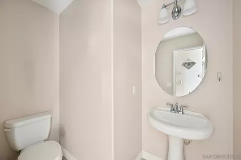 Bath - 5074 Cascade Way #102, Oceanside, CA 92057 photo 1 of 3