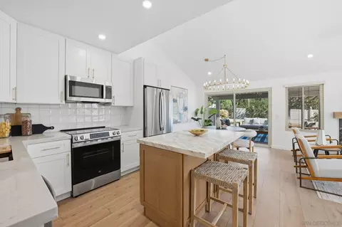Kitchen - 1926 Springdale Ln, Encinitas, CA 92024 photo 3 of 3