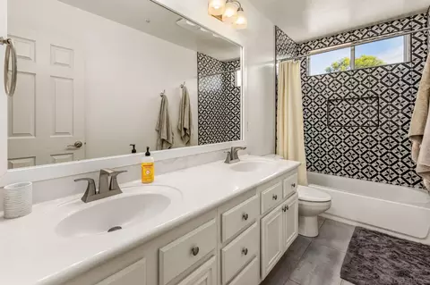 Bath - 15710 Zeigler Ct, Ramona, CA 92065 photo 2 of 4