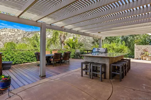 Exterior - 15710 Zeigler Ct, Ramona, CA 92065 photo 4 of 14