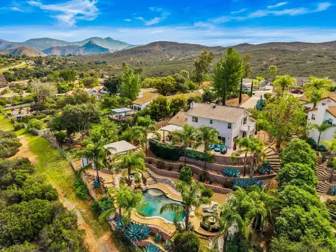 View/Area - 15710 Zeigler Ct, Ramona, CA 92065 photo 2 of 4