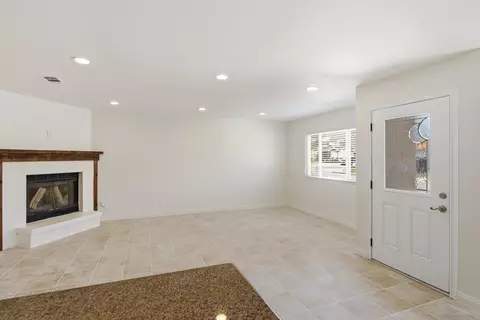Living - 9810 Colt Ln, Lakeside, CA 92040 photo 6 of 6