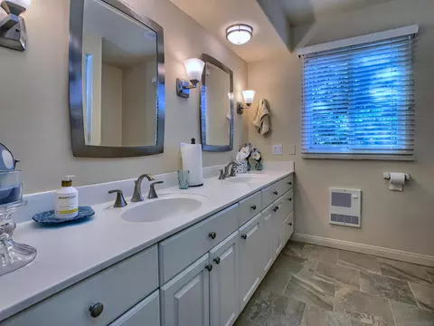 Bath - 9218 Briercrest Dr, La Mesa, CA 91942 photo 1 of 2