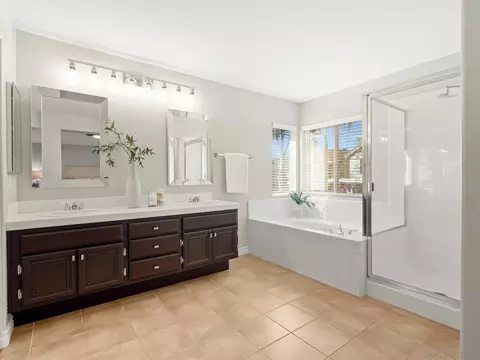 Bath - 8754 Gracilior Pl, Escondido, CA 92026 photo 1 of 3