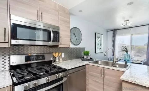 8605 Arminda Cir #6, Santee, CA 92071