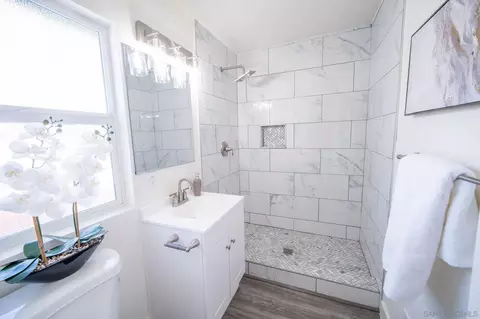 Bath - 1654 Walbollen St, Spring Valley, CA 91977 photo 2 of 2
