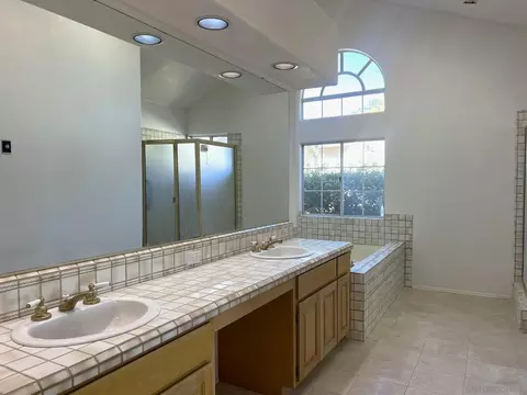 Bath - 14109 Arbolitos Dr, Poway, CA 92064 photo 1 of 5
