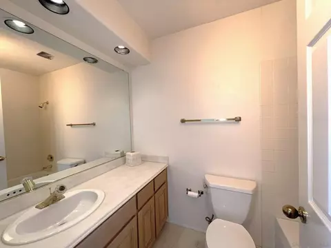 Bath - 14109 Arbolitos Dr, Poway, CA 92064 photo 5 of 5