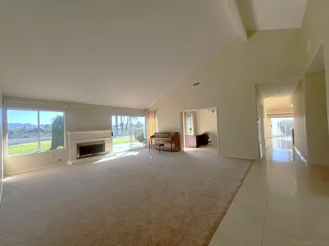 Living - 14109 Arbolitos Dr, Poway, CA 92064 photo 2 of 13