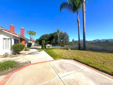Exterior - 14109 Arbolitos Dr, Poway, CA 92064 photo 7 of 12