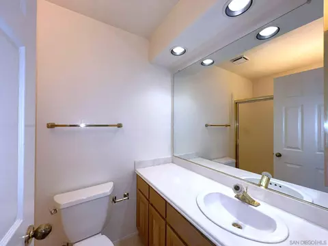 Bath - 14109 Arbolitos Dr, Poway, CA 92064 photo 4 of 5