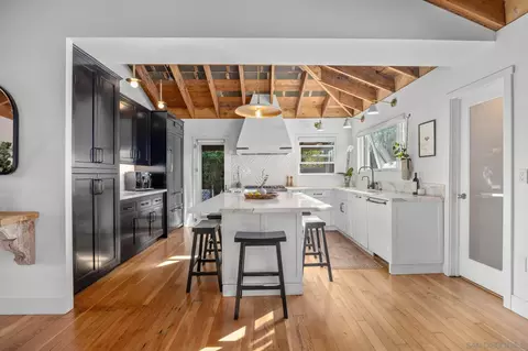 Kitchen - 554 556 Stratford Dr, Encinitas, CA 92024 photo 1 of 7