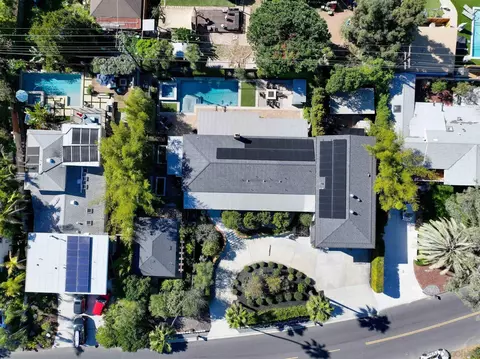 View/Area - 554 556 Stratford Dr, Encinitas, CA 92024 photo 4 of 6