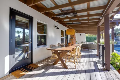 Exterior - 554 556 Stratford Dr, Encinitas, CA 92024 photo 5 of 14