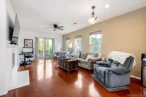 2674 Escala Cir, San Diego, CA 92108