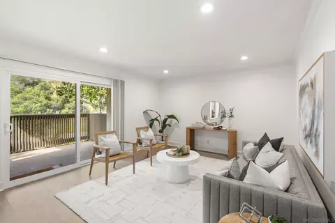 8503 Villa La Jolla Dr #E, La Jolla, CA 92037