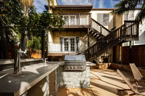 Exterior - 698 Hygeia Ave, Encinitas, CA 92024 photo 7 of 8